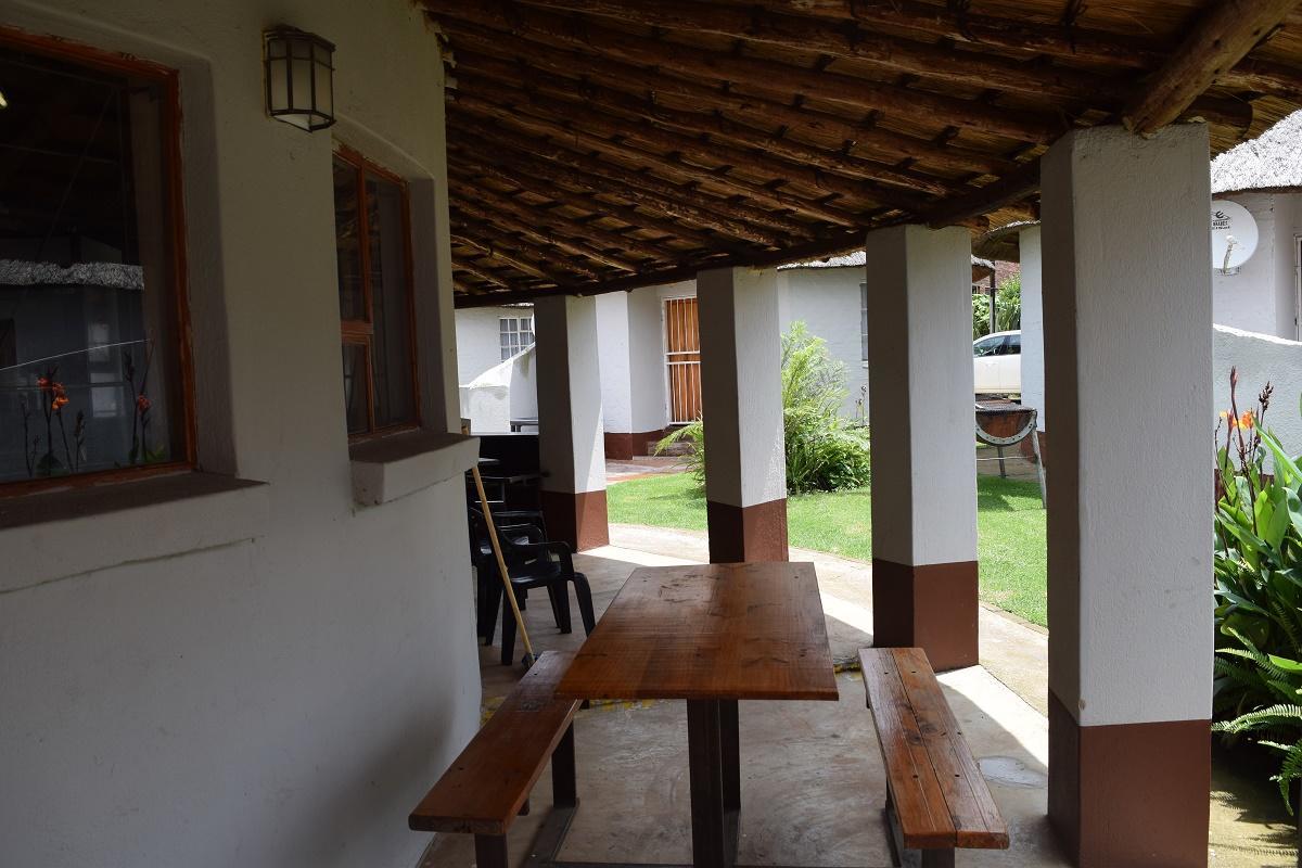 Sheri'S Lodge & Backpackers Graskop Exterior foto